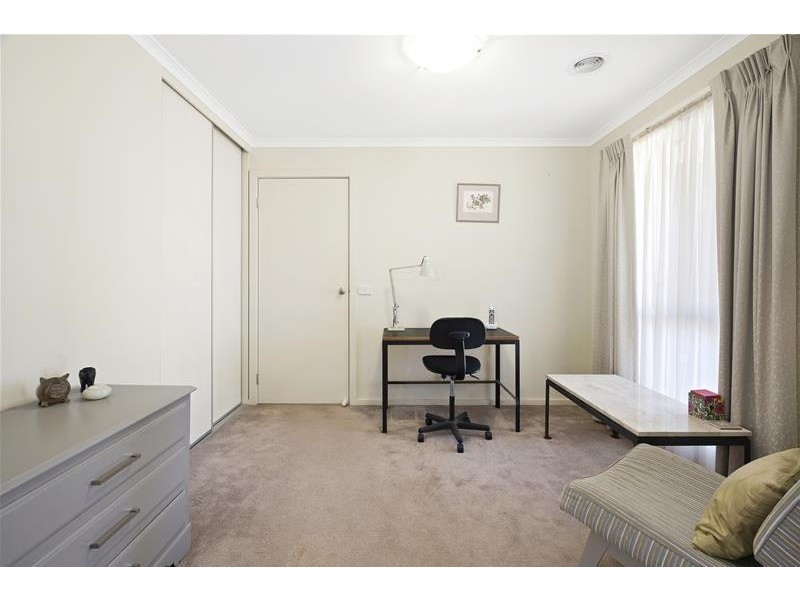 16 Silver Gull Court, Leopold VIC 3224