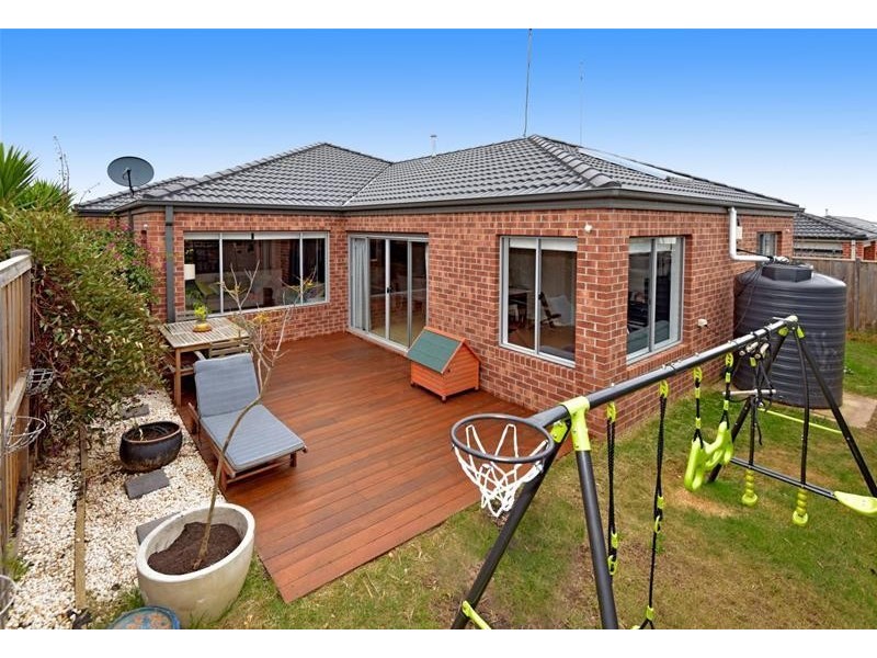 7 Parkfront Drive, Leopold VIC 3224