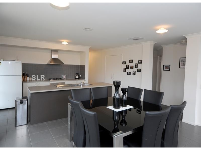 25 Yeoman Crescent, Leopold VIC 3224