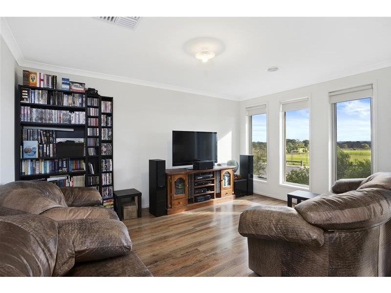 19 Treefern Street, Leopold VIC 3224