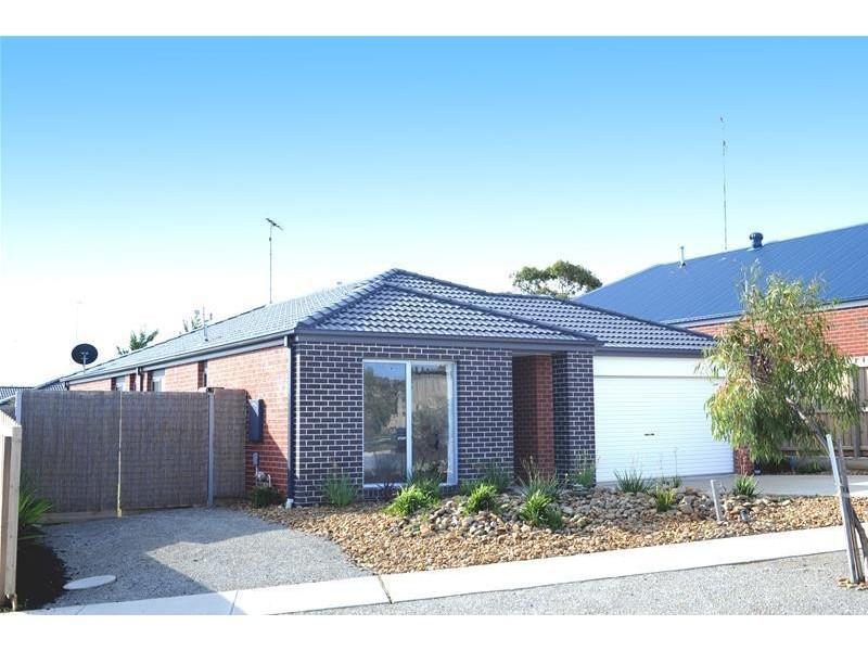 18 Pickworth Drive, Leopold VIC 3224