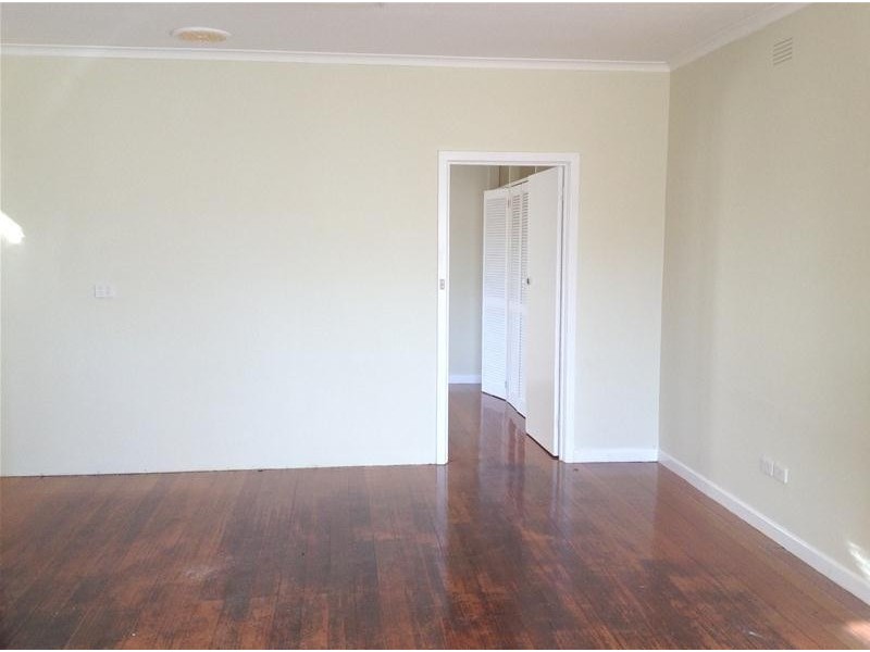 34 Truscott Street, Whittington VIC 3219