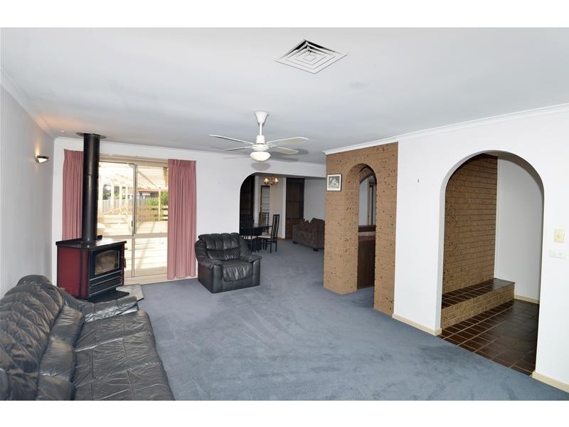 44 Darrambal Crescent, Leopold VIC 3224