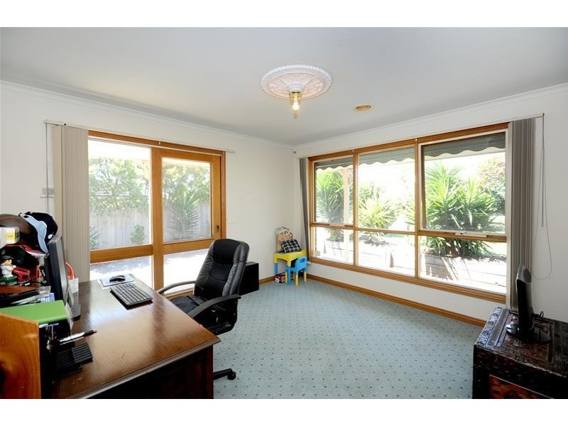 50 Heytesbury Drive, Leopold VIC 3224