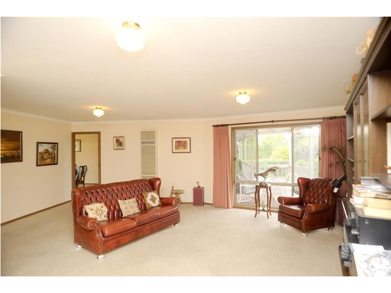 33 Cornthwaite Crescent, Leopold VIC 3224