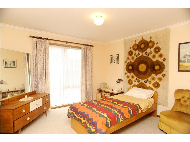 33 Cornthwaite Crescent, Leopold VIC 3224