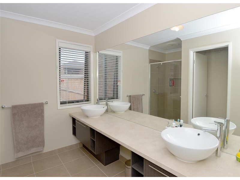 24 Hillclimb Drive, Leopold VIC 3224