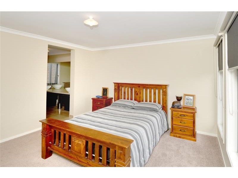 24 Hillclimb Drive, Leopold VIC 3224