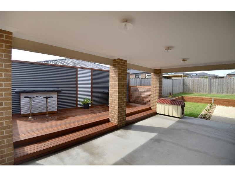 24 Hillclimb Drive, Leopold VIC 3224