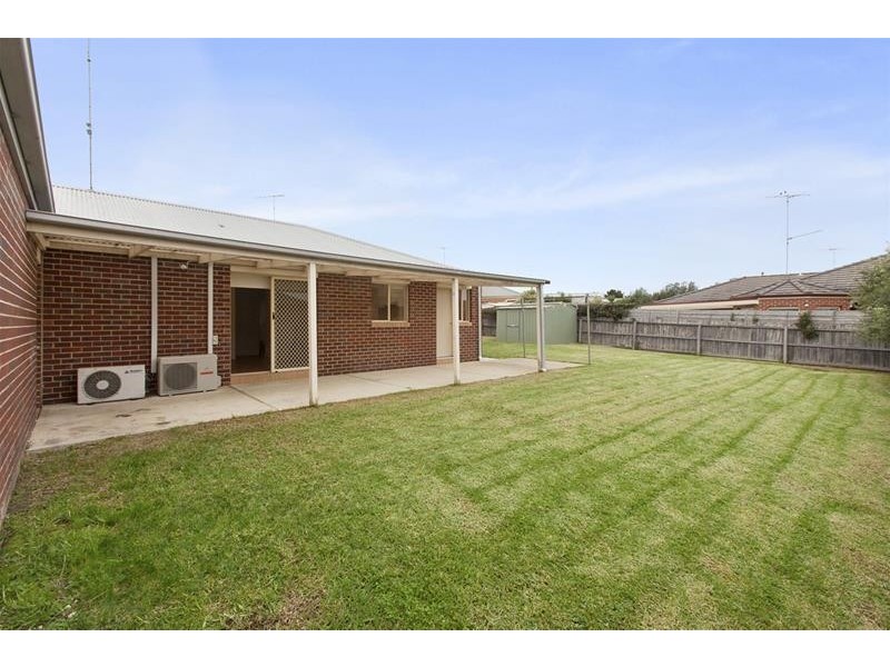 19 Pine Grove, Leopold VIC 3224