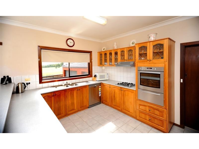 33 Viewbay Drive, Leopold VIC 3224