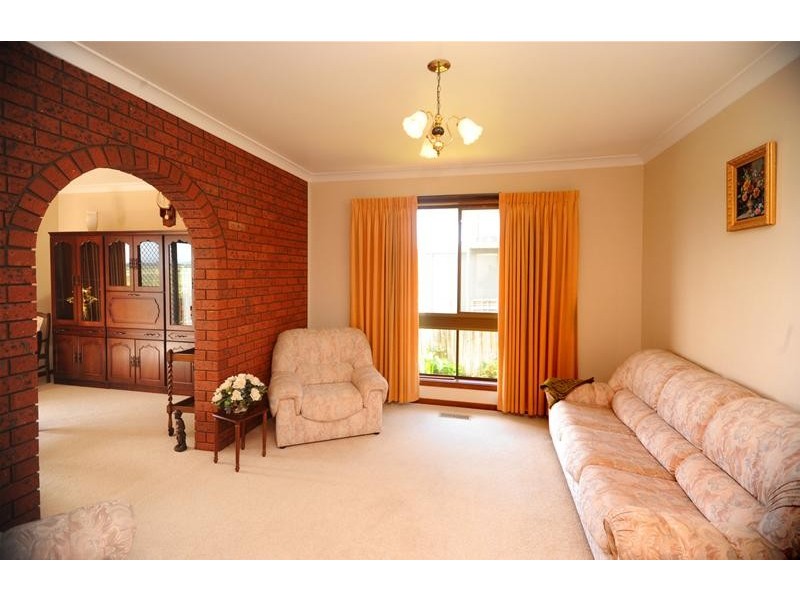 33 Viewbay Drive, Leopold VIC 3224