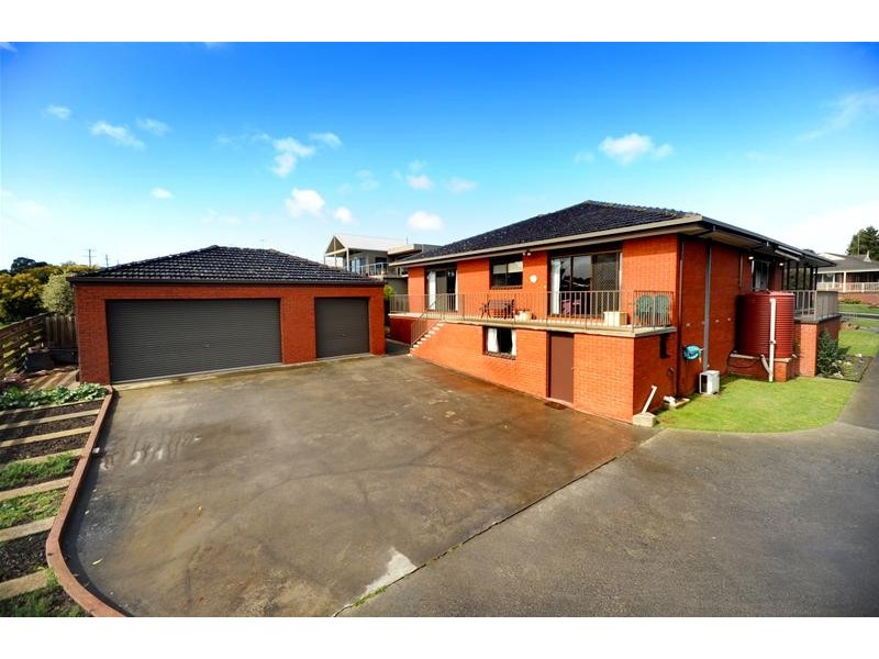 33 Viewbay Drive, Leopold VIC 3224