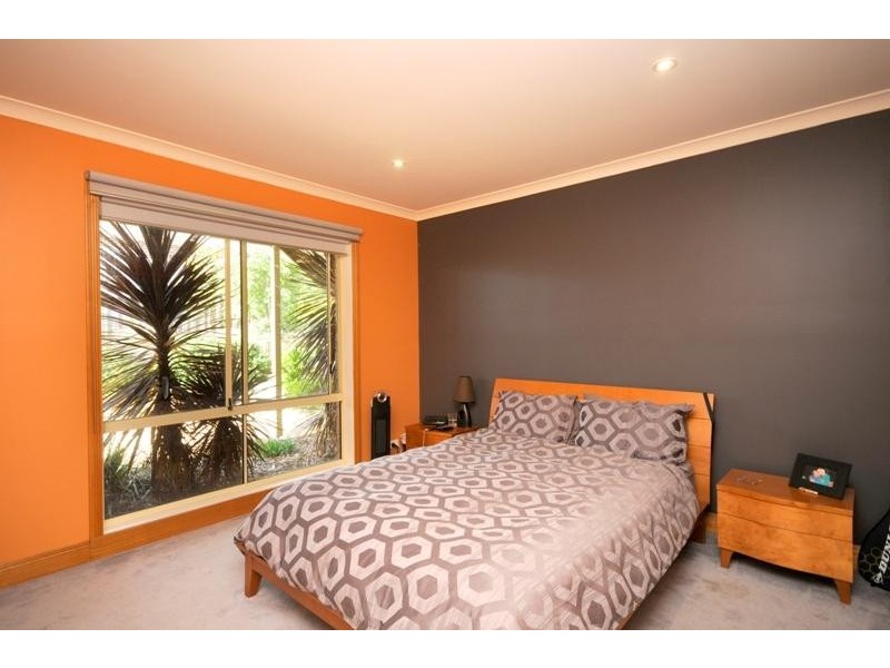 13 Balmoral Gardens, Leopold VIC 3224