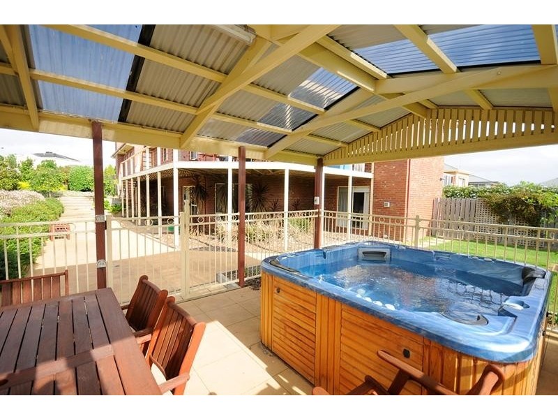 13 Balmoral Gardens, Leopold VIC 3224