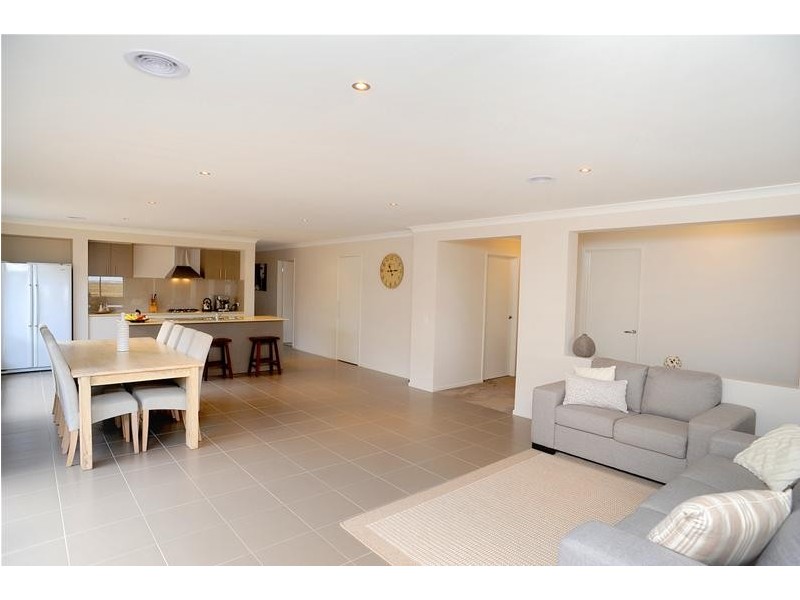 11 Ebbtide Drive, Leopold VIC 3224