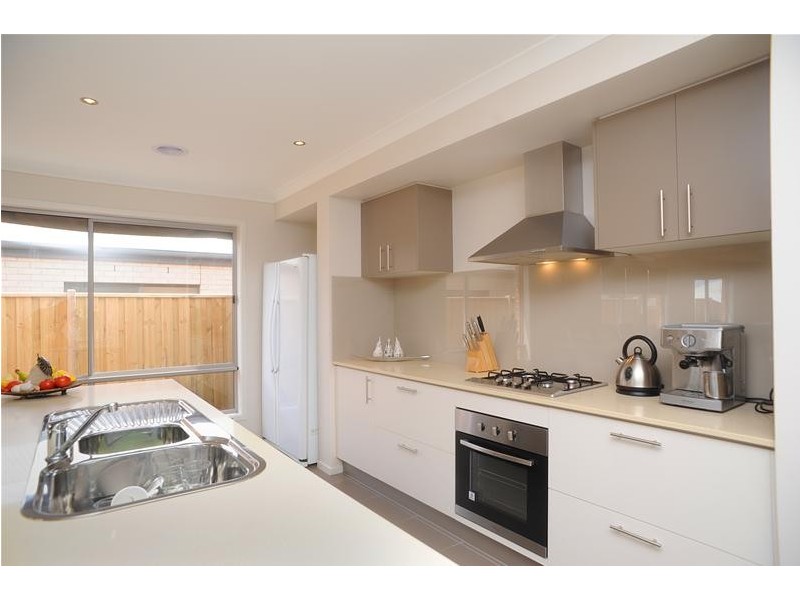 11 Ebbtide Drive, Leopold VIC 3224