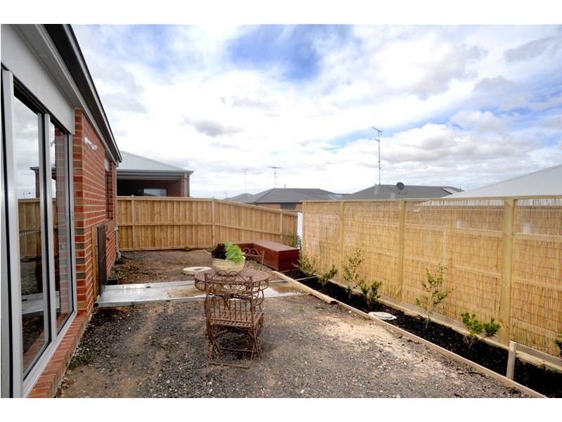 11 Ebbtide Drive, Leopold VIC 3224