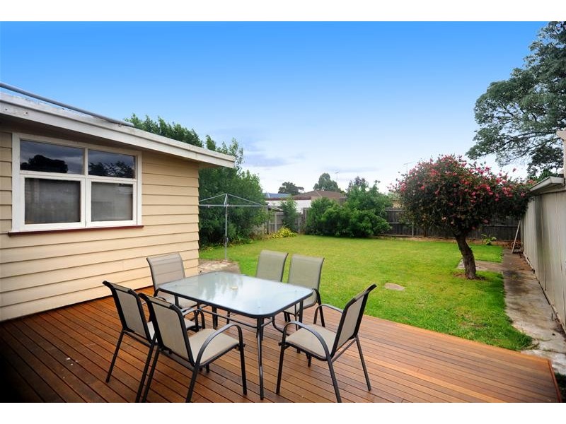 24 Ash Road, Leopold VIC 3224