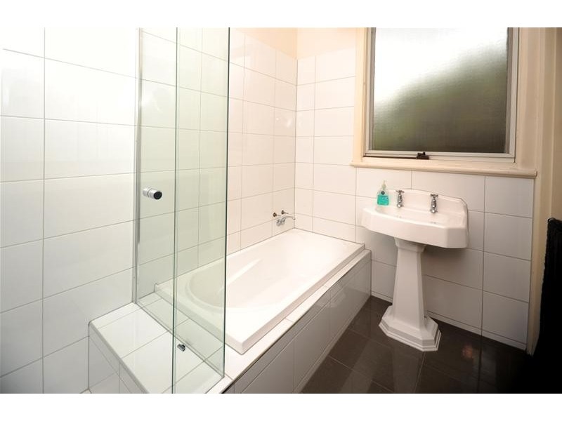 24 Ash Road, Leopold VIC 3224