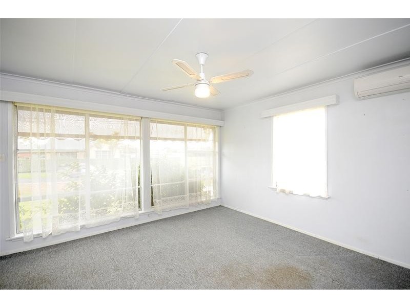 37 Mercury Crescent, Newcomb VIC 3219