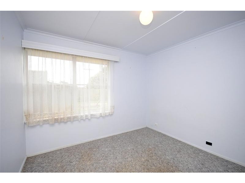 37 Mercury Crescent, Newcomb VIC 3219