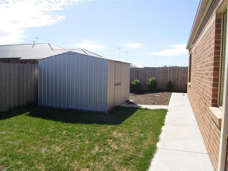 86 Canowindra Way, Leopold VIC 3224