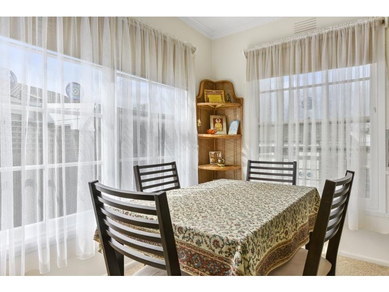 28 Simons Road, Leopold VIC 3224