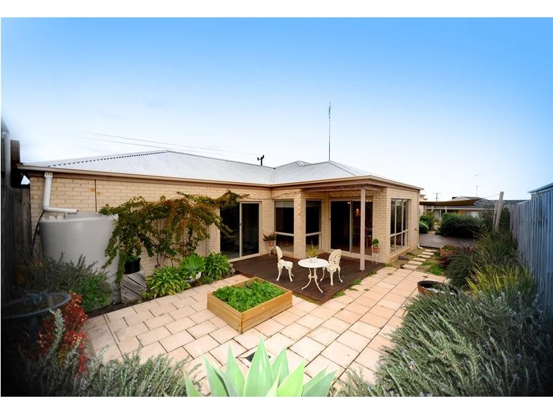 39 Warrawee Road, Leopold VIC 3224