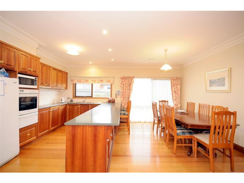 3 Darvel Court, Leopold VIC 3224