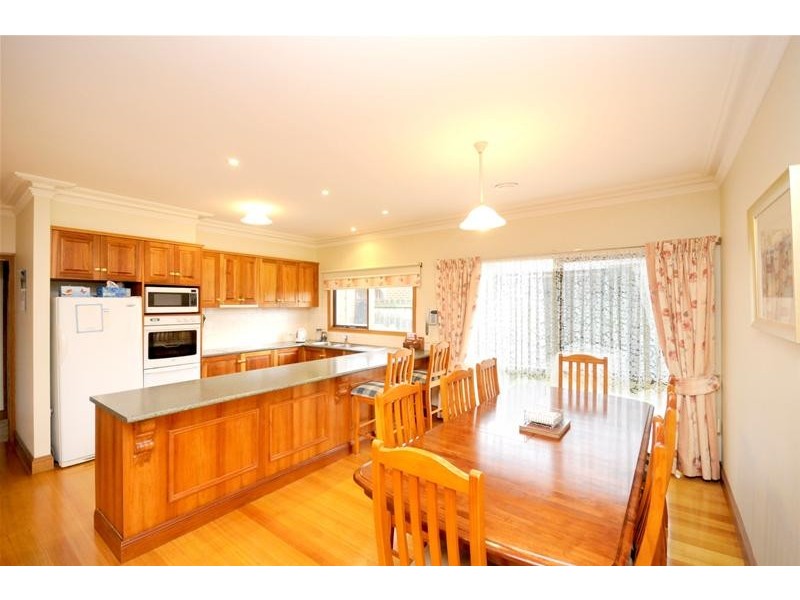 3 Darvel Court, Leopold VIC 3224