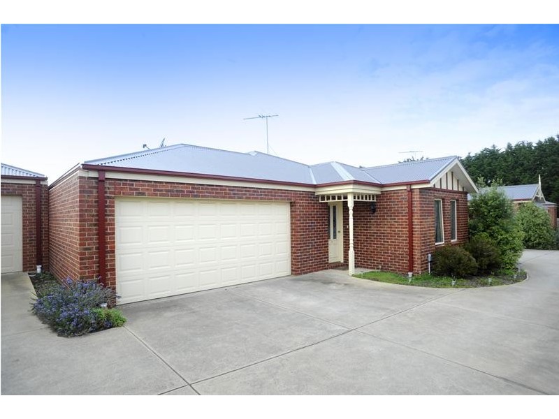 2/30 Trumper Crescent, Leopold VIC 3224
