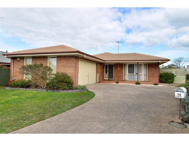19 Bowman Place, Leopold VIC 3224