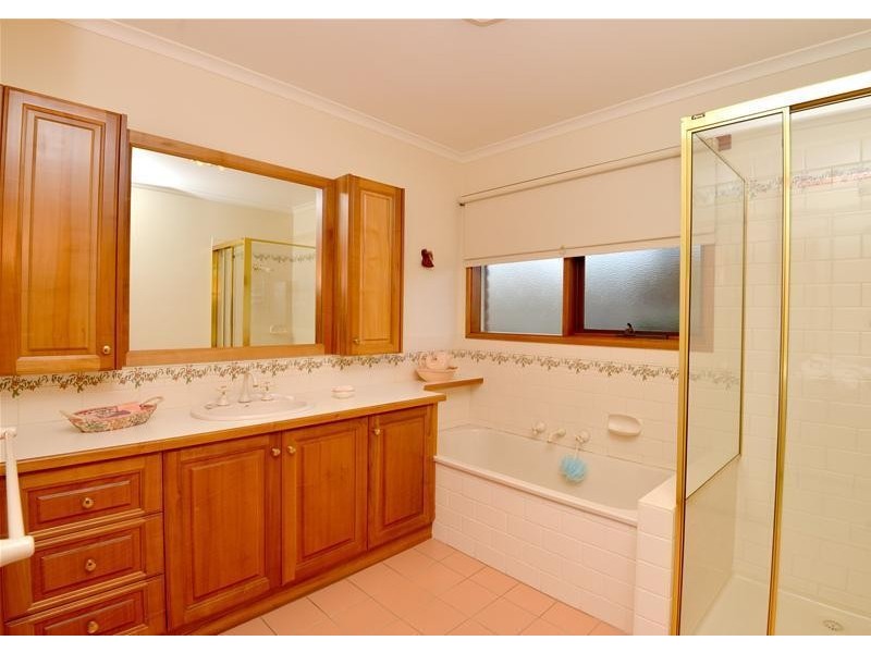 19 Bowman Place, Leopold VIC 3224