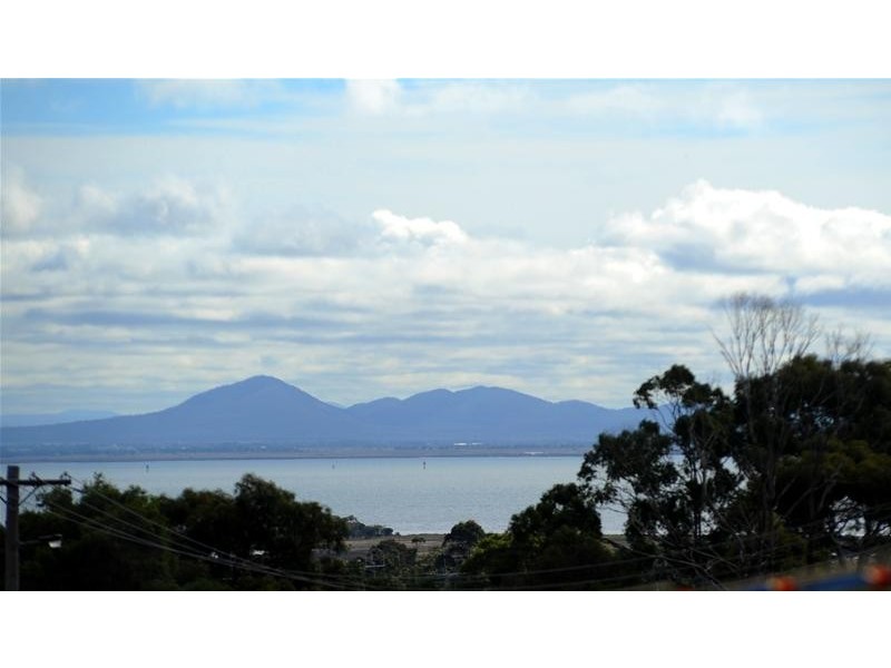 20 Donvale Drive, Leopold VIC 3224