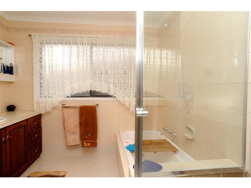 20 Donvale Drive, Leopold VIC 3224