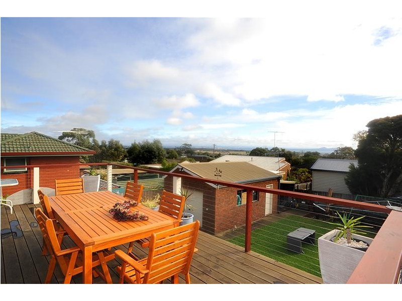 20 Donvale Drive, Leopold VIC 3224