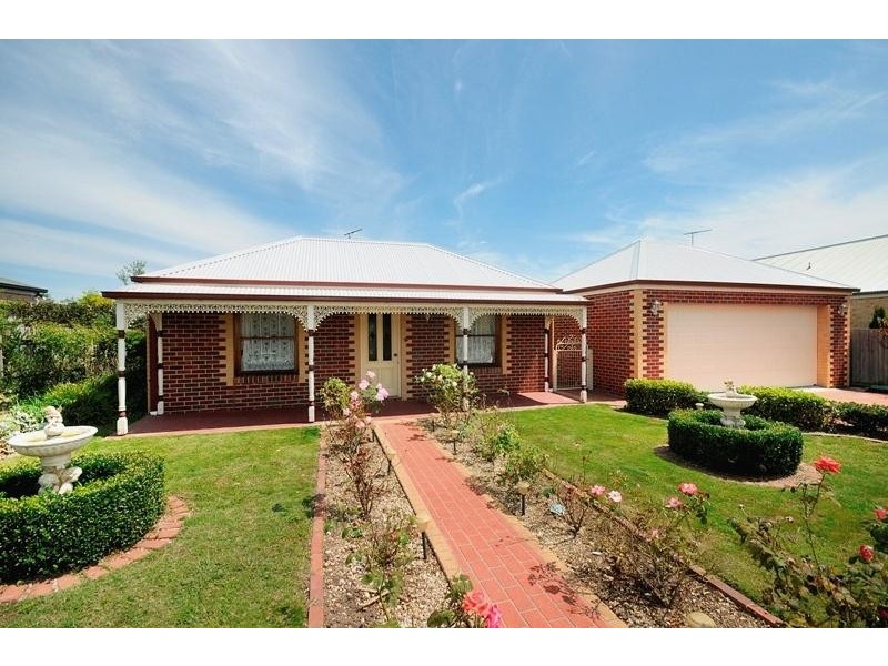 14 Canowindra Way, Leopold VIC 3224