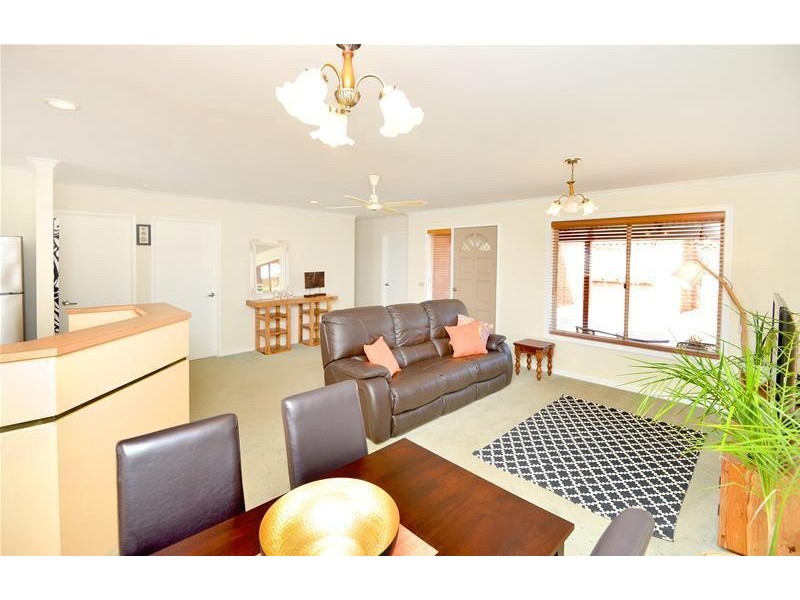 2/44 Burlington Crescent, Leopold VIC 3224