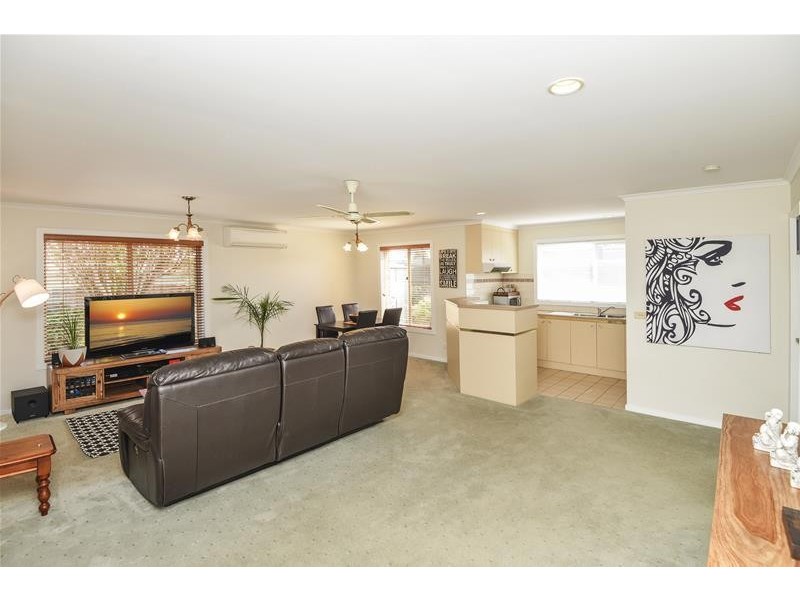 2/44 Burlington Crescent, Leopold VIC 3224