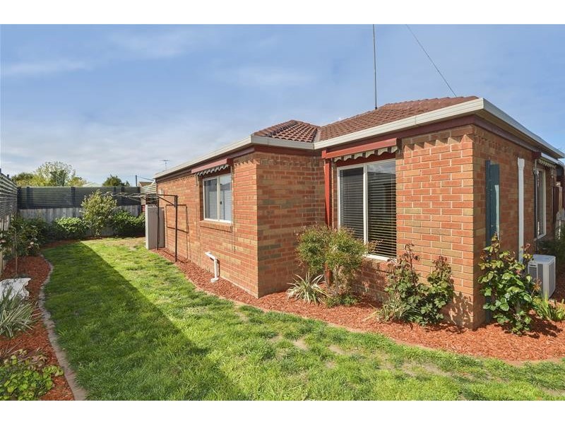 2/44 Burlington Crescent, Leopold VIC 3224