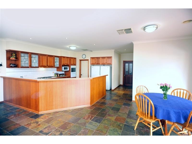 6 Willows Place, Leopold VIC 3224