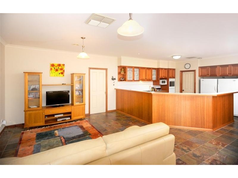 6 Willows Place, Leopold VIC 3224