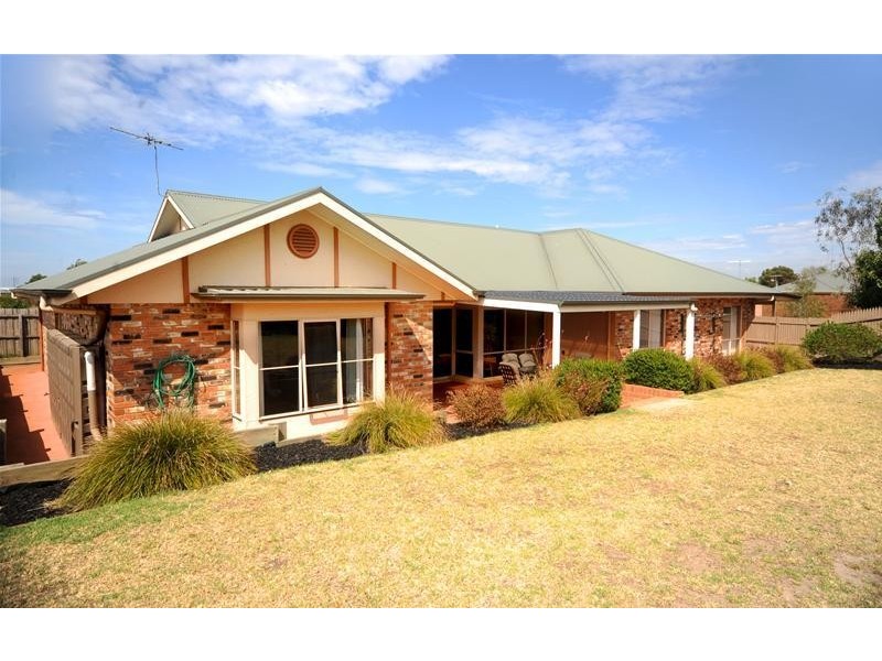 6 Willows Place, Leopold VIC 3224