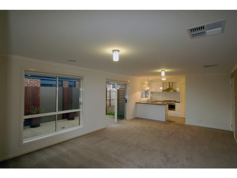 2 Farmland Lane, Leopold VIC 3224