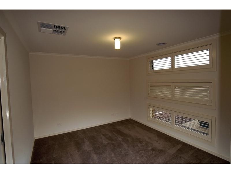 2 Farmland Lane, Leopold VIC 3224