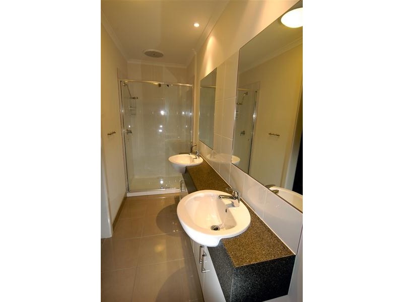 2 Farmland Lane, Leopold VIC 3224