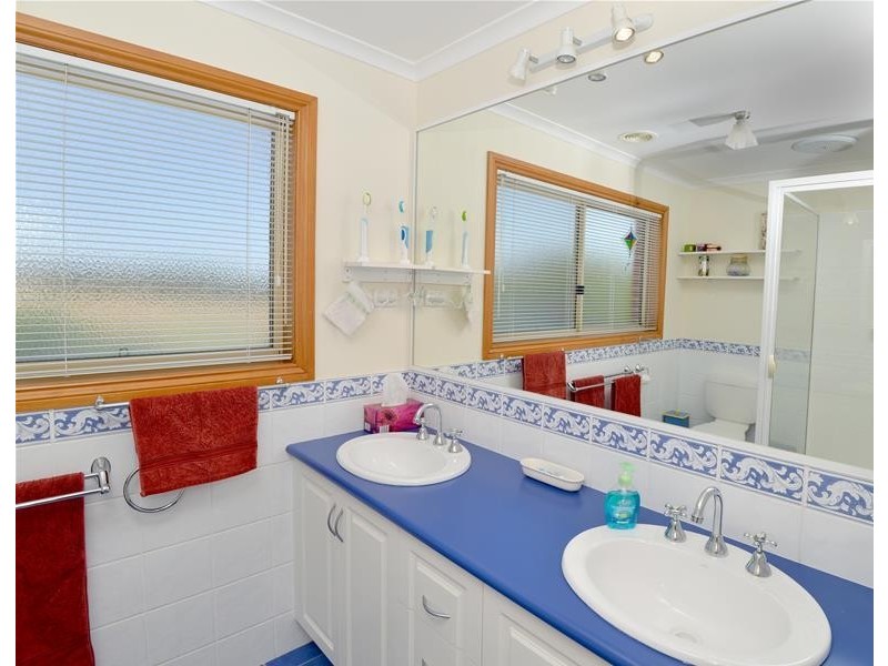 5 Ridgeview Court, Leopold VIC 3224