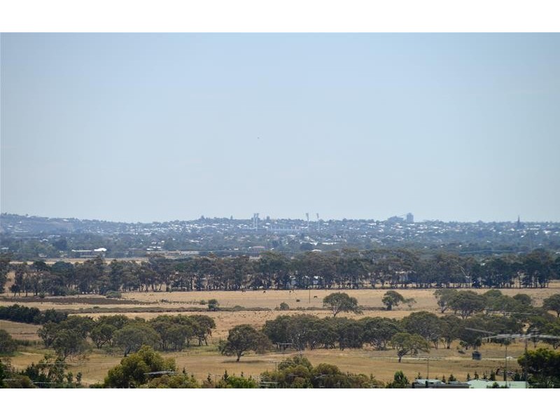 5 Ridgeview Court, Leopold VIC 3224