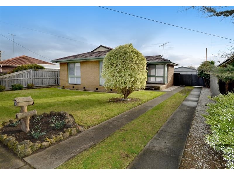 10 Helms Street, Newcomb VIC 3219